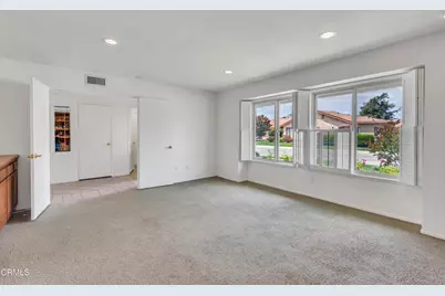 32118 Village 32, Camarillo, CA 93012 - Photo 10