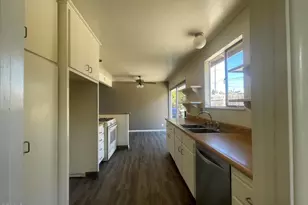 140 Banner Ave, Ventura, CA 93004 - Photo 6