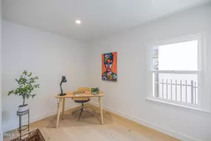 12435 Huston St, Los Angeles, CA 91607 - Photo 28