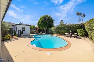 12435 Huston St, Los Angeles, CA 91607 - Photo 42