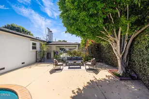 12435 Huston St, Los Angeles, CA 91607 - Photo 38