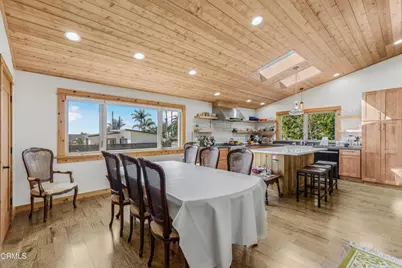 7035 Oxnard Avenue, Ventura, CA 93001 - Photo 10