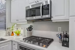 231 Calle Orovista, Camarillo, CA 93012 - Photo 18