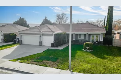 43323 Honeybee Lane, Lancaster, CA 93536 - Photo 2