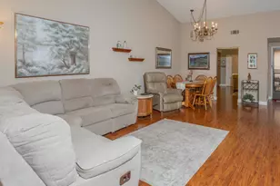 30110 Village 30, Camarillo, CA 93012 - Photo 16