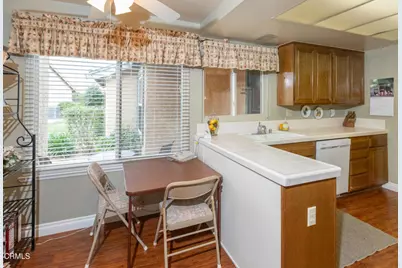 30110 Village 30, Camarillo, CA 93012 - Photo 10