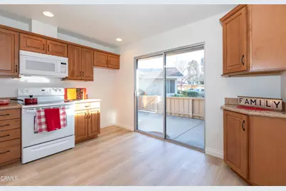 15421 Village 15, Camarillo, CA 93012 - Photo 14