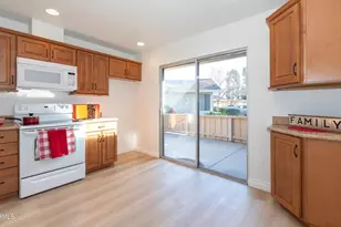 15421 Village 15, Camarillo, CA 93012 - Photo 14