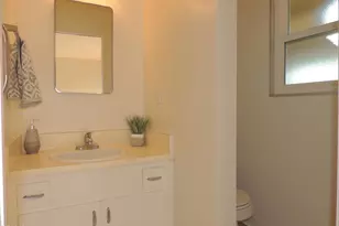 2228 Camilar Dr, Camarillo, CA 93010 - Photo 12