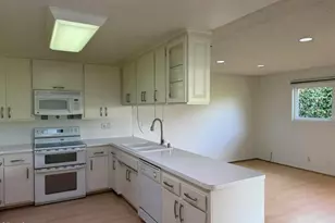 257 E Garden Green, Port Hueneme, CA 93041 - Photo 10