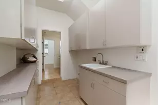 1257 Devon Ln, Ventura, CA 93001 - Photo 18