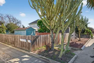 809 E Front St, Ventura, CA 93001 - Photo 70