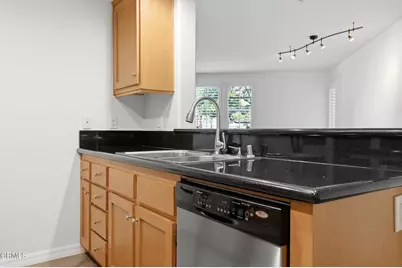 259 Riverdale Court #241, Camarillo, CA 93012 - Photo 14