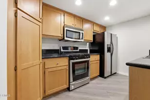 259 Riverdale Ct, Camarillo, CA 93012 - Photo 18