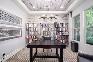 8300 Mariposa Ct, Los Angeles, CA 91304 - Photo 4