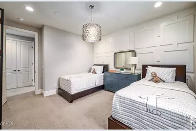 8300 Mariposa Court, Los Angeles, CA 91304 - Photo 44