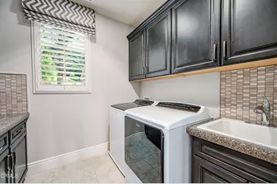 8300 Mariposa Court, Los Angeles, CA 91304 - Photo 54