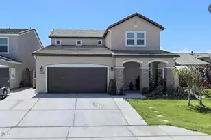 5829 Commonwealth Ave, Bakersfield, CA 93313 - Photo 1