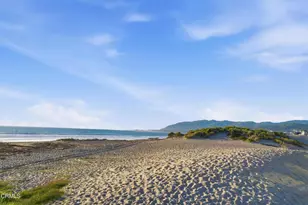 1129 Dover Ln, Ventura, CA 93001 - Photo 54