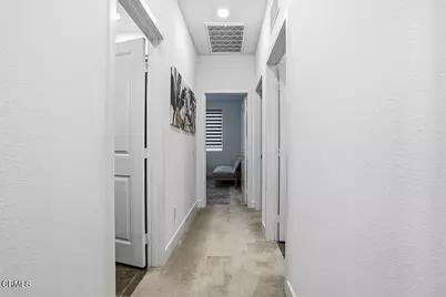 2579 Little Rock Lane, Simi Valley, CA 93065 - Photo 32