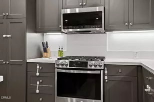 2579 Little Rock Lane, Simi Valley, CA 93065 - Photo 10