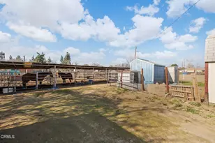 301 Sycamore Dr, Bakersfield, CA 93308 - Photo 26