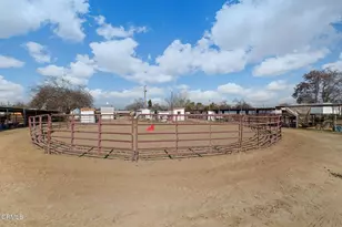 301 Sycamore Dr, Bakersfield, CA 93308 - Photo 22