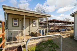 301 Sycamore Dr, Bakersfield, CA 93308 - Photo 8