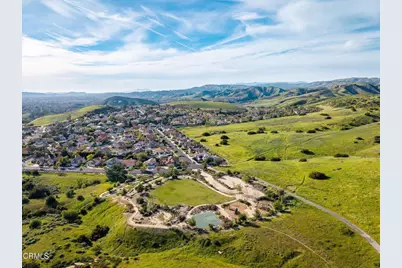6051 Mescallero Place, Simi Valley, CA 93063 - Photo 44