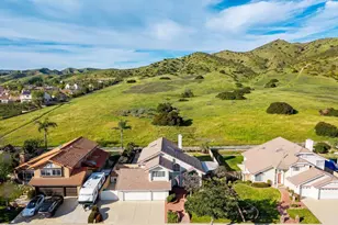 6051 Mescallero Pl, Simi Valley, CA 93063 - Photo 38