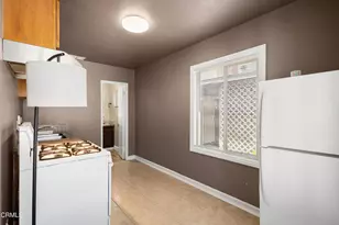 136 S Roosevelt Ave, Oxnard, CA 93030 - Photo 32