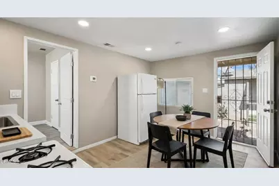 136 S Roosevelt Avenue, Oxnard, CA 93030 - Photo 46