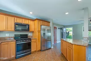 239 Cartagena St, Camarillo, CA 93010 - Photo 18