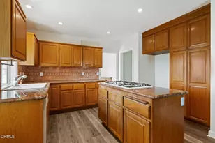 2346 Sunset Dr, Ventura, CA 93001 - Photo 24