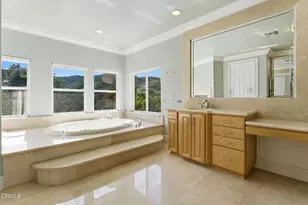 4174 Elm View Dr, Los Angeles, CA 91316 - Photo 20