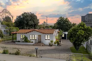3880 Loma Vista Rd, Ventura, CA 93003 - Photo 2