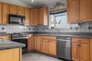 3212 Chuckwagon St, Bakersfield, CA 93312 - Photo 16