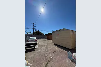 1960 E Thompson Boulevard, Ventura, CA 93001 - Photo 10
