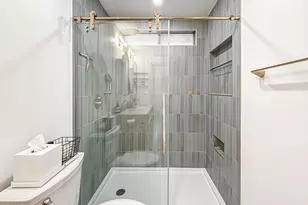 5465 Newcastle Ave, Encino, CA 91316 - Photo 20