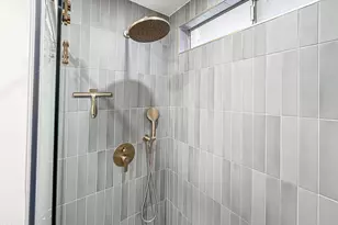 5465 Newcastle Ave, Encino, CA 91316 - Photo 22