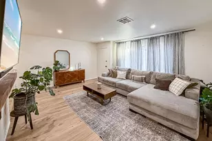 5465 Newcastle Ave, Encino, CA 91316 - Photo 4