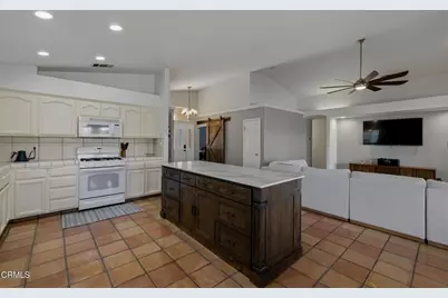 12614 Grand Teton Drive, Bakersfield, CA 93312 - Photo 18