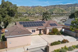 10755 Wheatland Ave, Sunland, CA 91040 - Photo 2