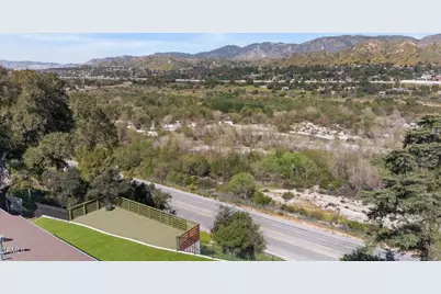 10755 Wheatland Avenue, Sunland, CA 91040 - Photo 18