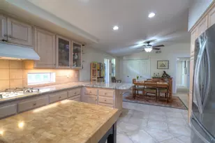 69 University Ave, Ventura, CA 93003 - Photo 10