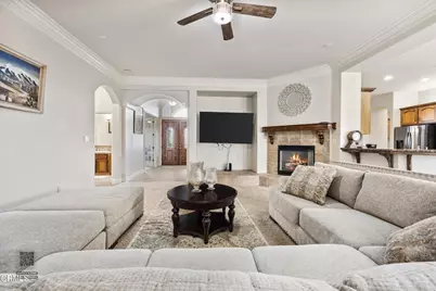 9905 Lightner Way, Bakersfield, CA 93311 - Photo 12