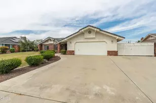 7608 Darrin Ave, Bakersfield, CA 93308 - Photo 2