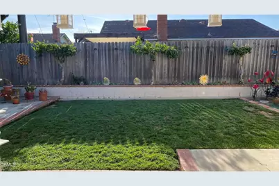 379 Mackay Avenue, Ventura, CA 93004 - Photo 6