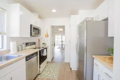 5142 Village 5, Camarillo, CA 93012 - Photo 8