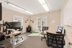 570 Poli St, Ventura, CA 93001 - Photo 54